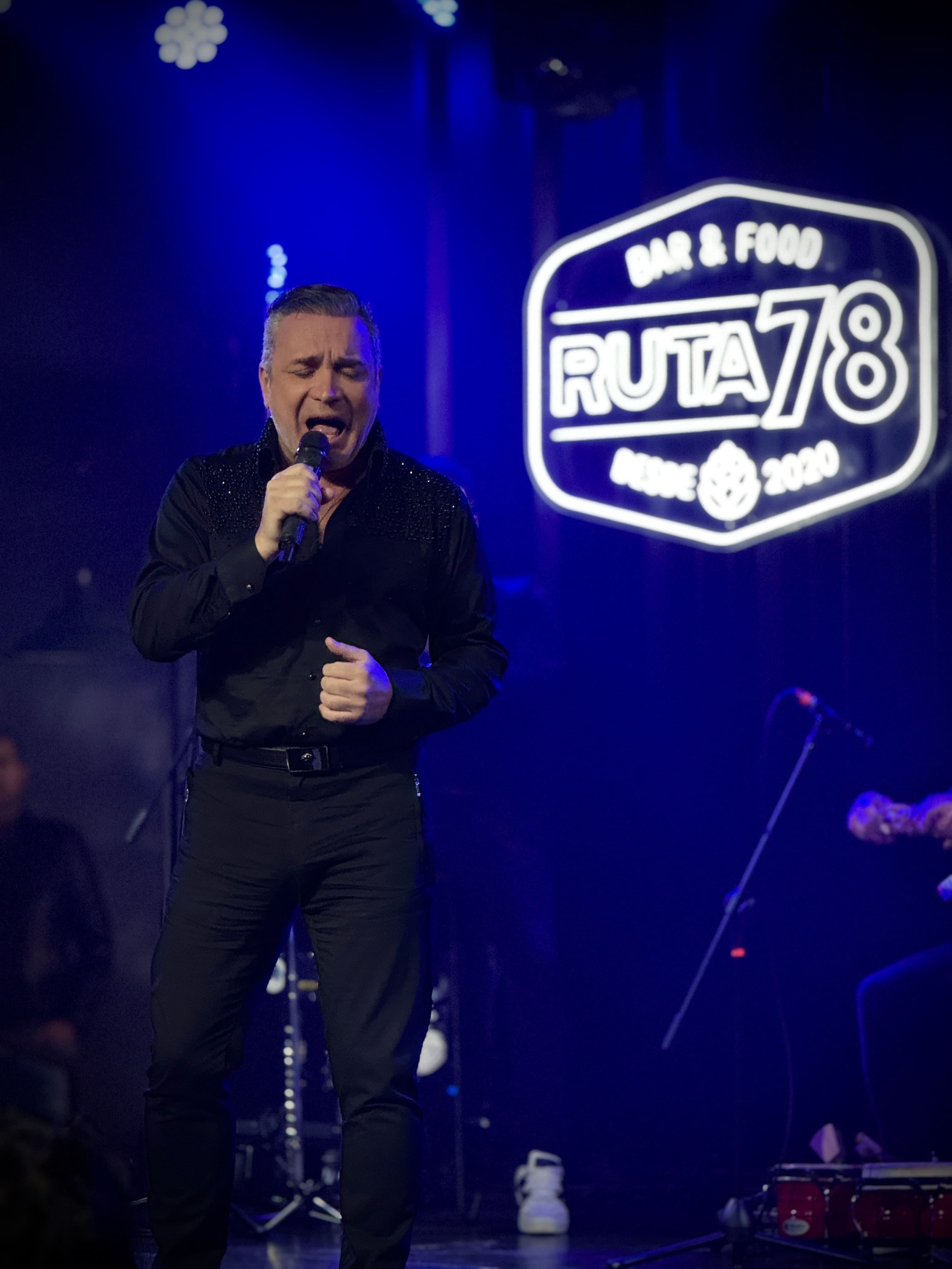 Luis Jara - Presentación